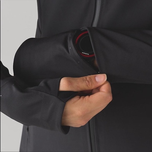 Lululemon Sleet Sprinter Jacket size 10 - Picture 4 of 9
